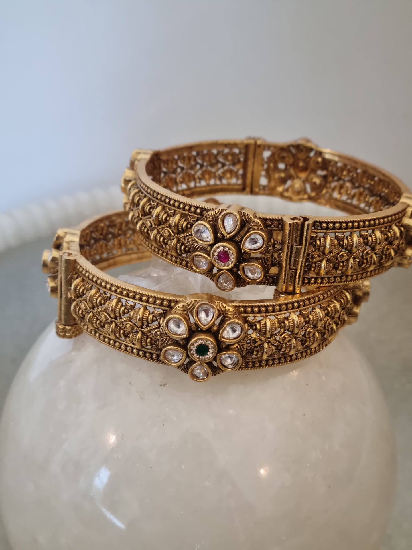 Pair of Kundan Kada Bangles