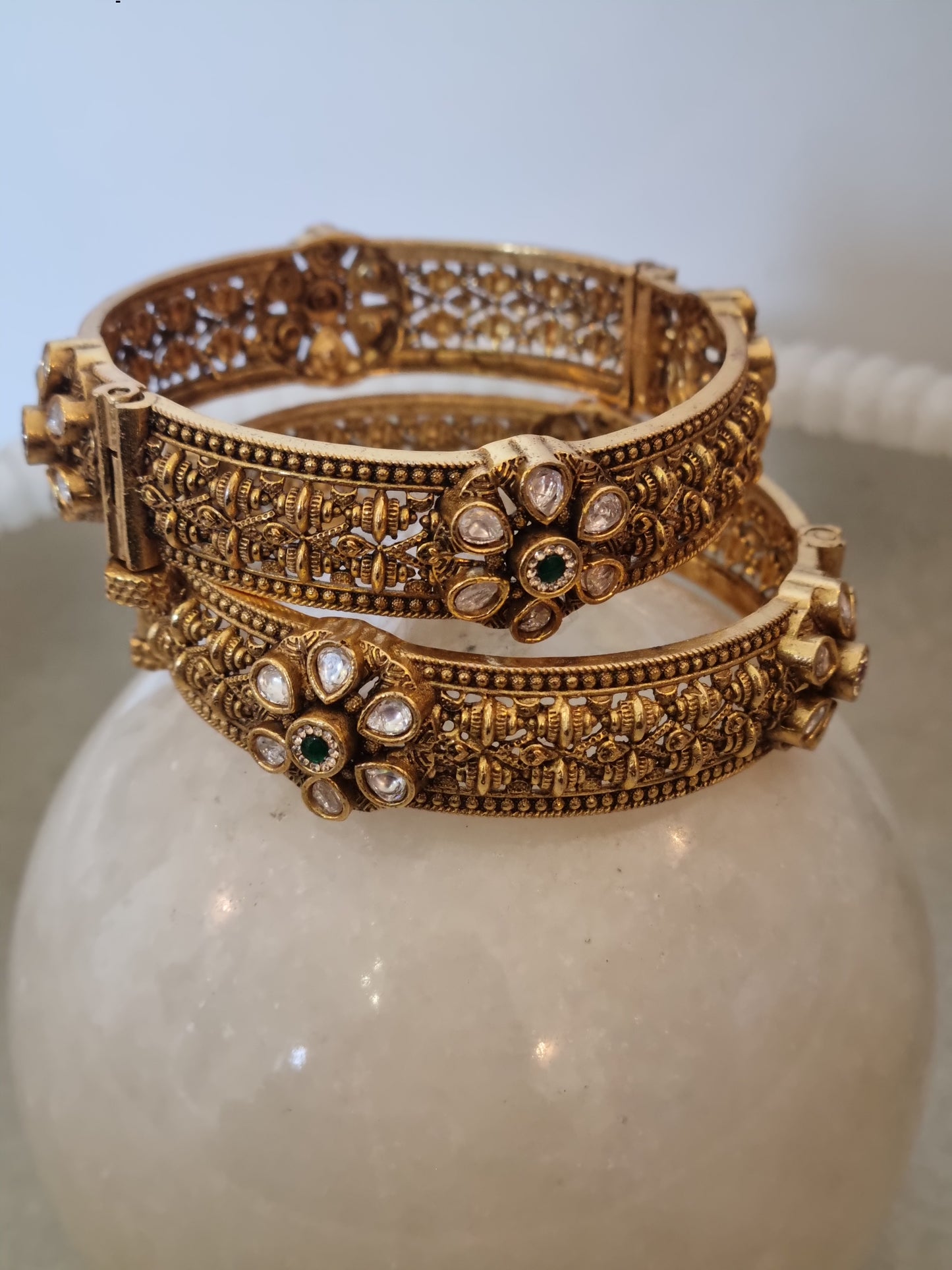 Pair of Kundan Kada Bangles